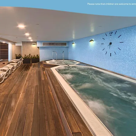Hilton Warsaw City Hotel-3